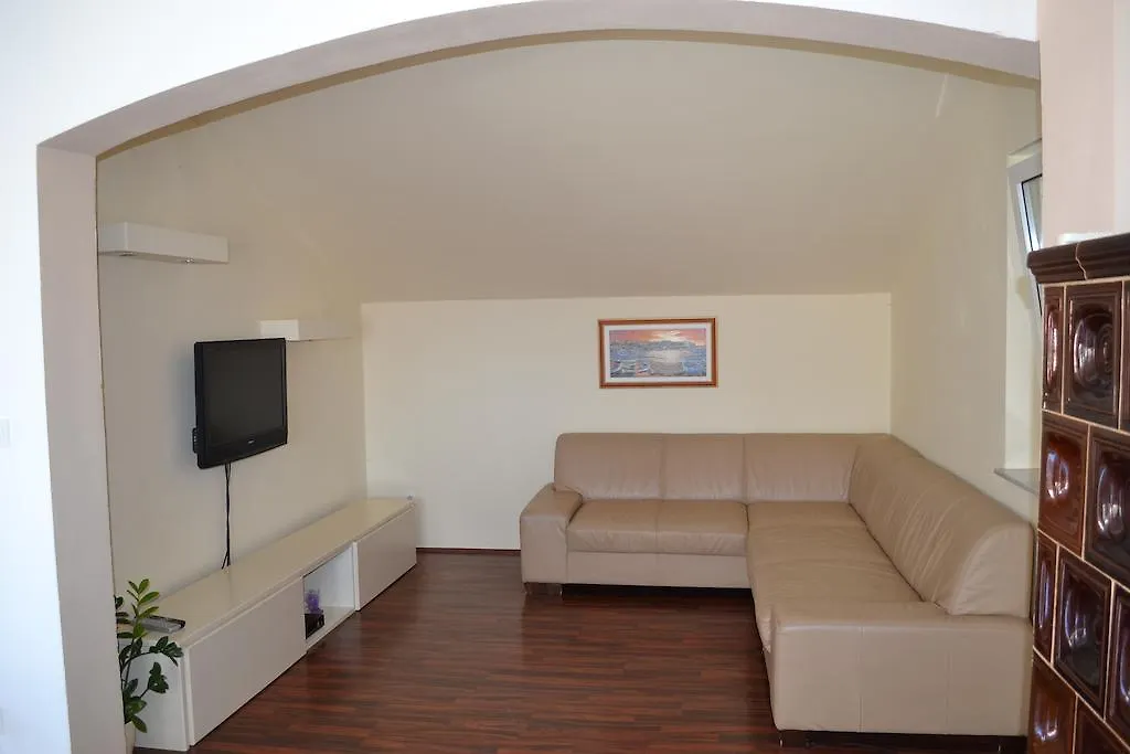 Apartments Danijela ザダル